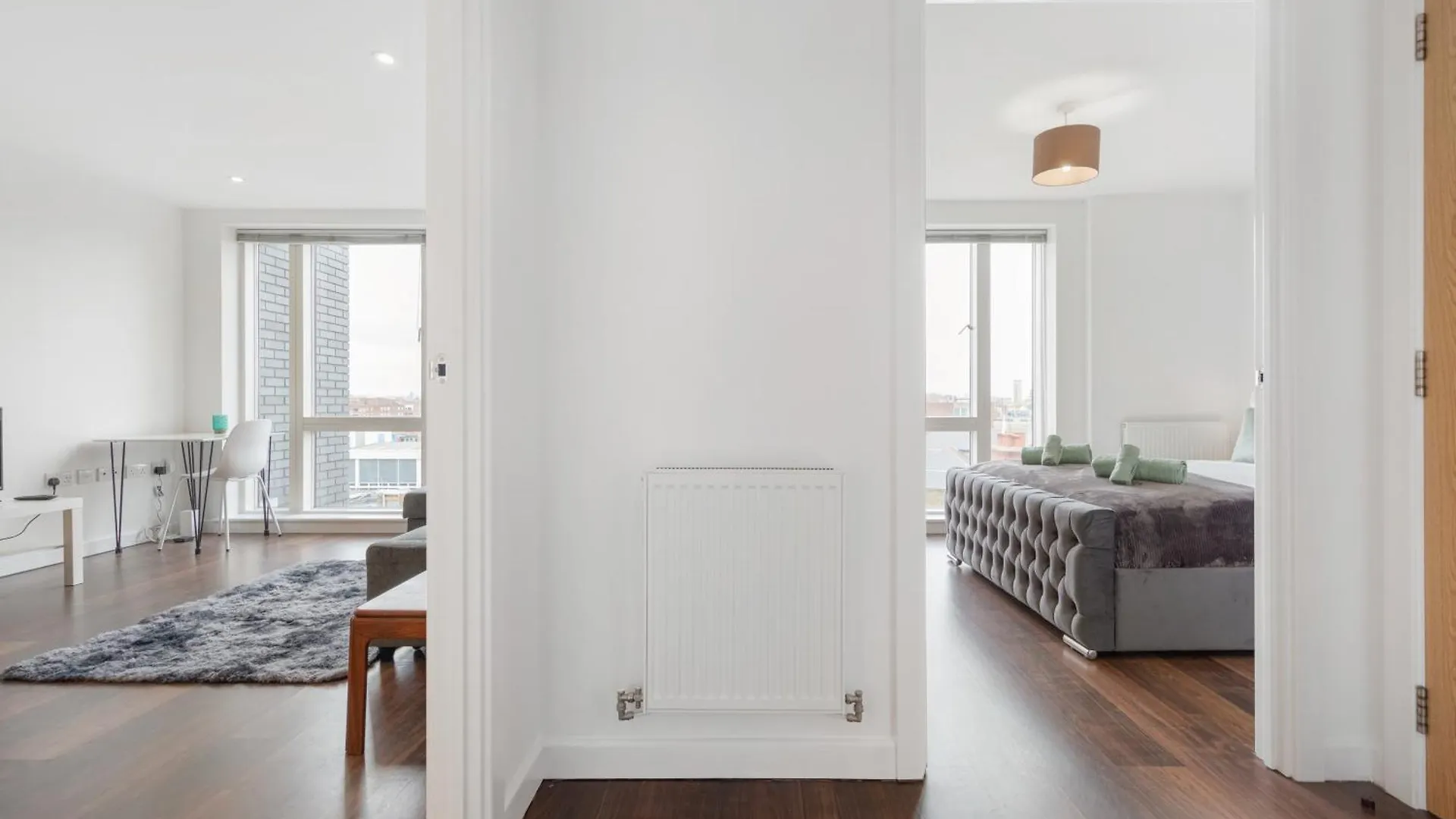 Lift & Free Parking, Modern 1 Bed Flat In Shoreditch Next To Train Station London Apartment